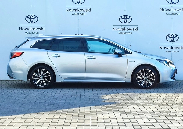 Toyota Corolla cena 118900 przebieg: 58165, rok produkcji 2021 z Wałbrzych małe 277